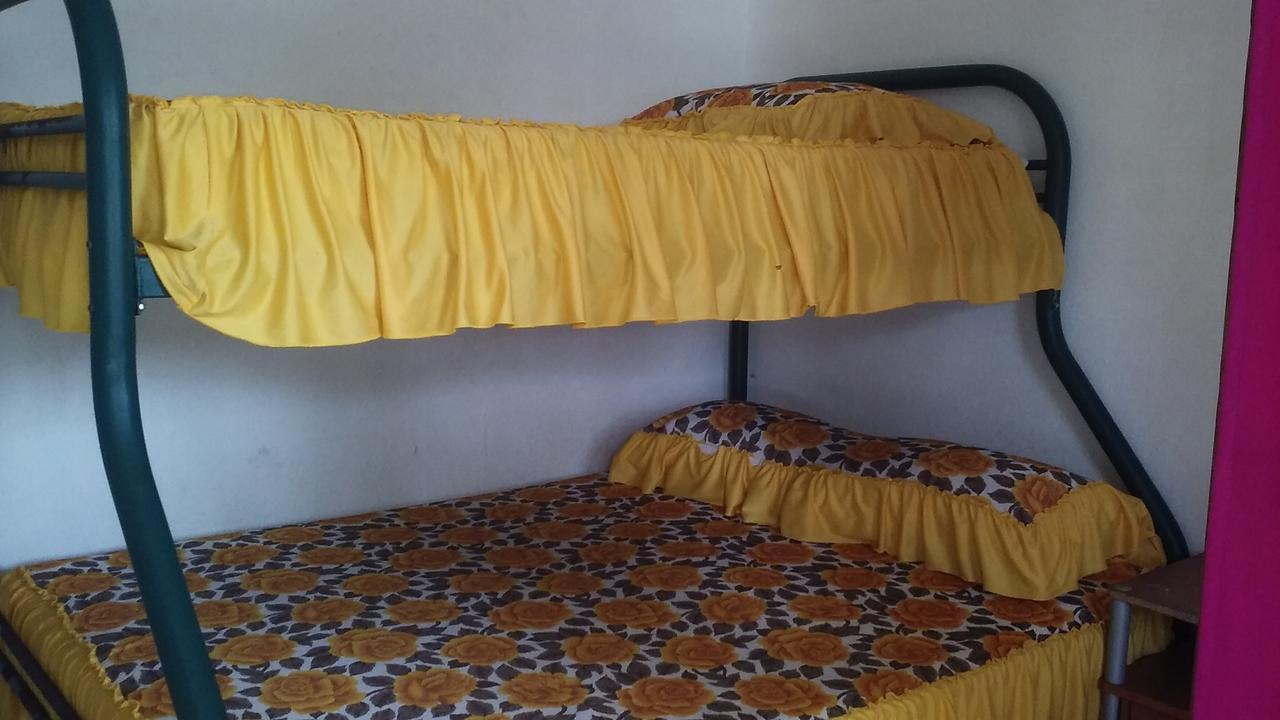 Cabinas Smith 2 Cahuita Eksteriør billede